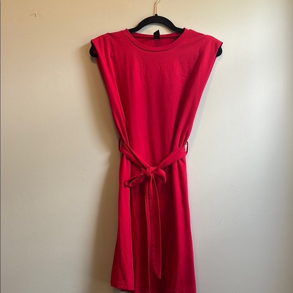 SHEIN Dresses & Skirts - SHEIN Red Midi Sheath Dress with Crew Neck